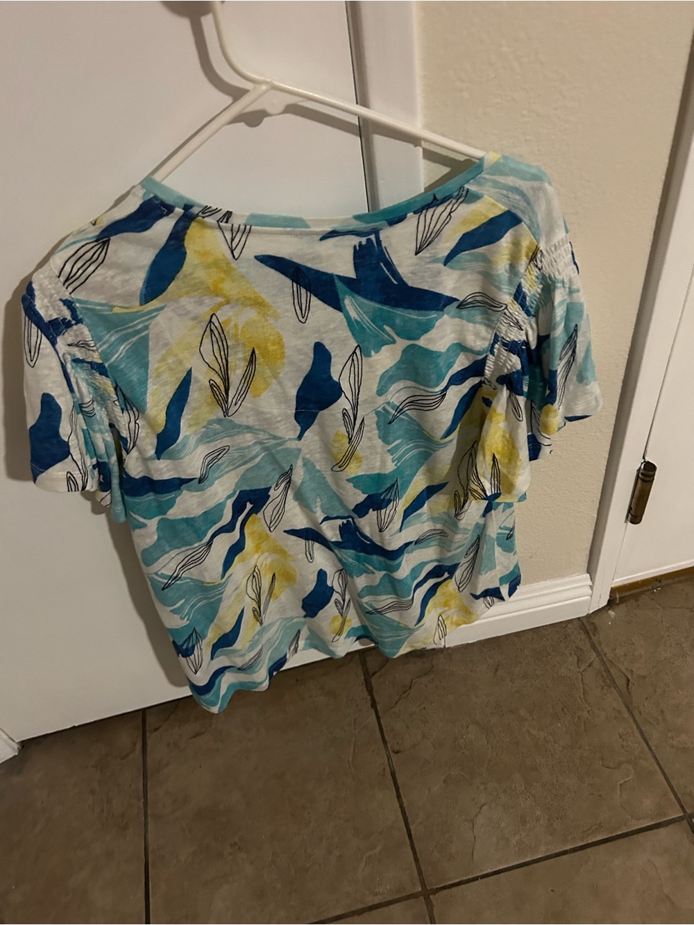 Chico's Short-Sleeve Wave & Leaf Print Top - Blue, Teal & Yellow